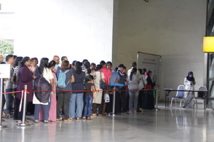 Gambaran proses semakan wang tidak dituntut di kaunter Jabatan Akauntan Negara