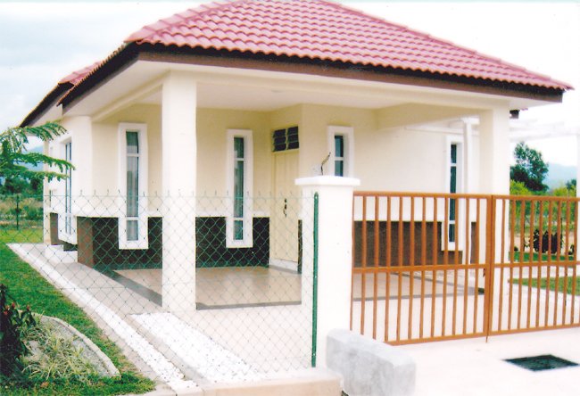Gambar rumah lelong atau papan tanda lelongan hartanah.