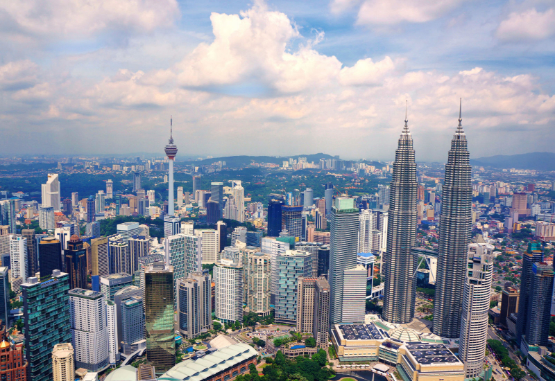 Gambar berkaitan sejarah dan pelaksanaan Dasar Ekonomi Baru di Malaysia.