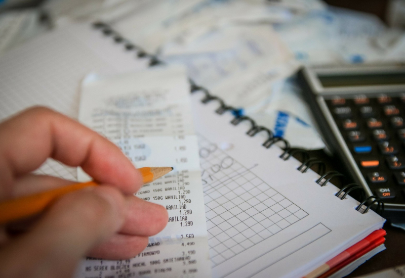 Carta menerangkan mekanisme pengenaan Cukai Barang dan Perkhidmatan (GST).