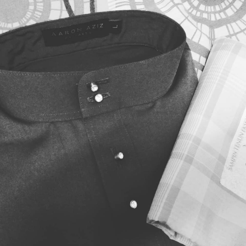 Ilustrasi pelbagai idea hadiah untuk ayah termasuk beg duit, baju melayu, jam tangan, dan kasut.