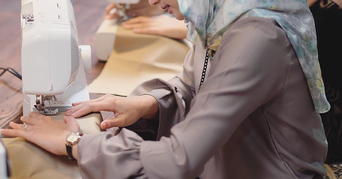 Laptop untuk menjana pendapatan tambahan secara dalam talian
