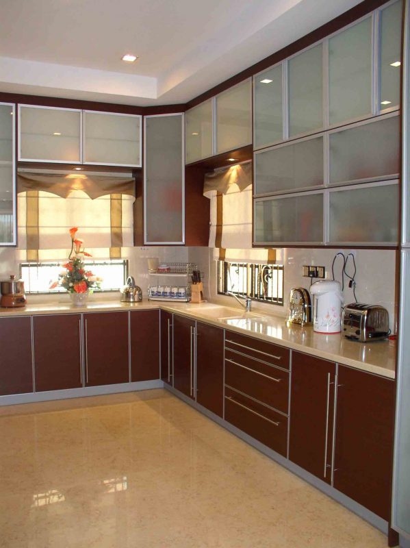 Ilustrasi idea reka bentuk dan renovasi dapur moden yang cantik untuk isteri