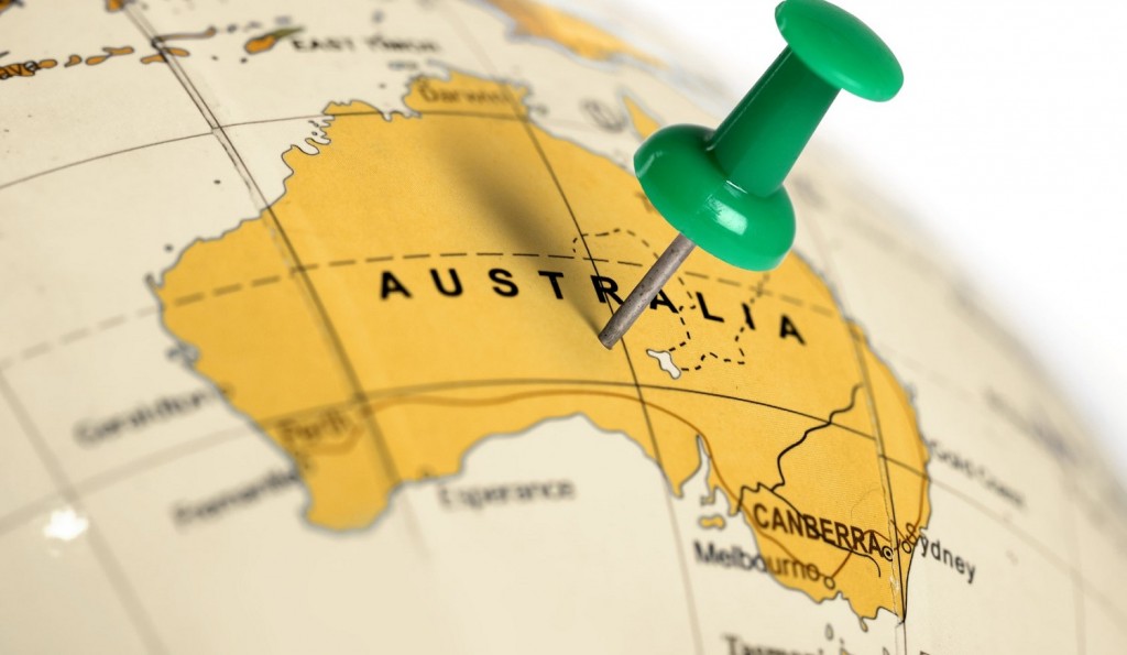 Soket elektrik tiga pin dan penyesuai plag yang digunakan di Australia