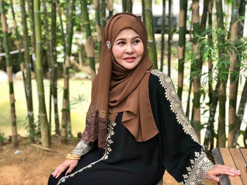 Potret Puan Rozita Ibrahim ketika berkongsi kisah di sebalik nama Sendayu Tinggi