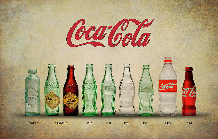 Botol Coca-Cola lama dari pelbagai era sejarah jenama