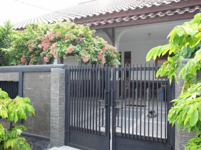 renovate rumah kos rendah