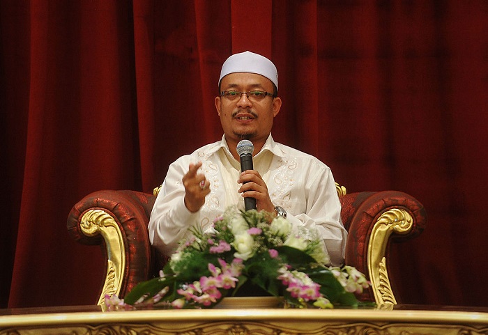 Gambar Datuk Ustaz Kazim Elias, penceramah agama popular dari Perak yang menyampaikan ceramah.