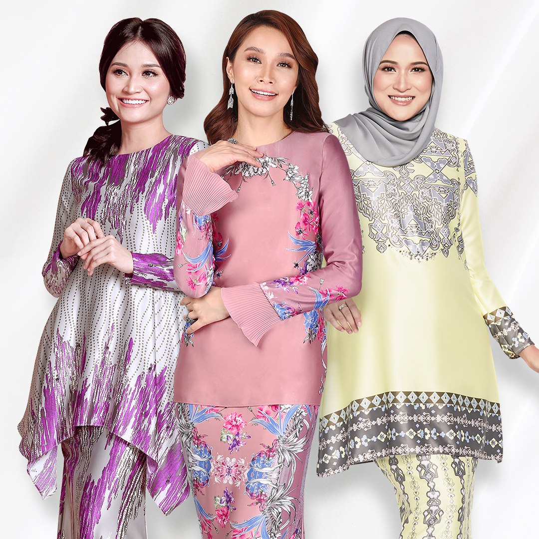 Wanita menggayakan pakaian formal dan sopan untuk ke pejabat.