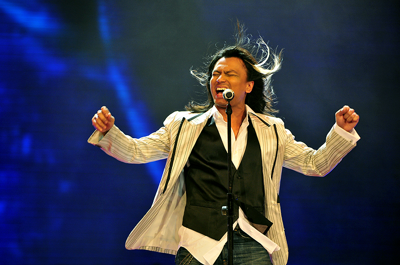 Faizal Tahir di Anugerah Juara Lagu 23