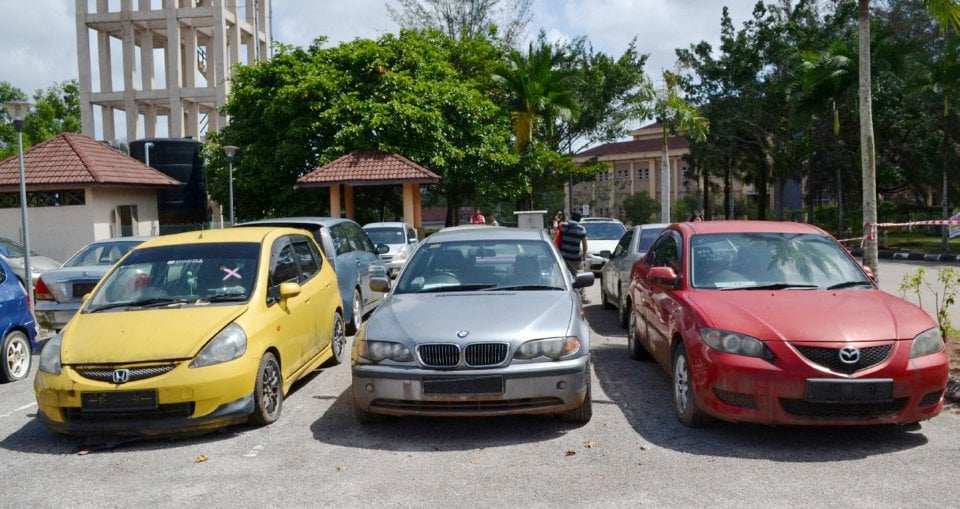 kereta lelong
