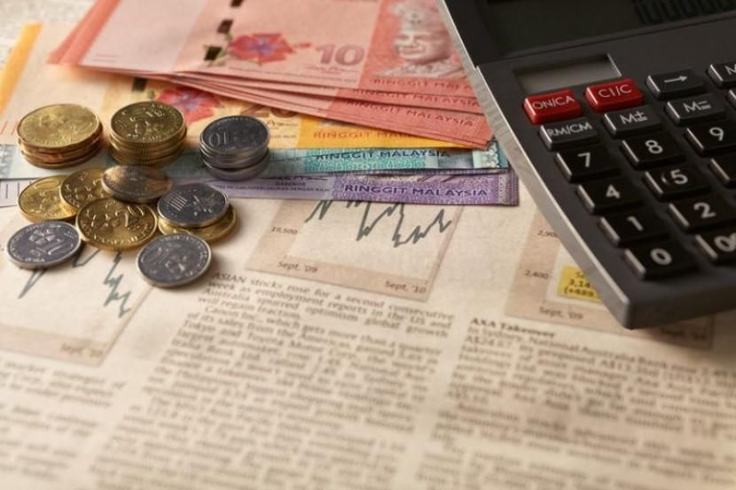 Garis panduan praktikal untuk mula menabung dan merancang kewangan pada usia 30-an.